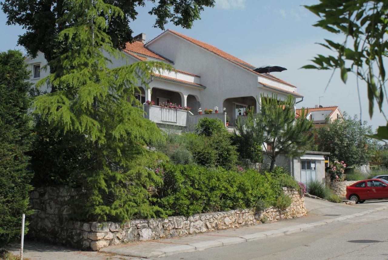Apartments With A Parking Space Njivice, Krk - 5427 Dış mekan fotoğraf